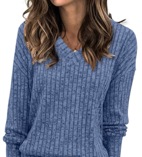 Faeryn – Lekki sweter z dekoltem w serek